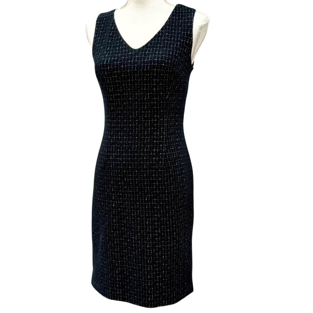 Ann Taylor Stretch Tweed Sleeveless Dress- Black & White | V-Neck (0P) LIKE NEW! - Picture 4 of 14